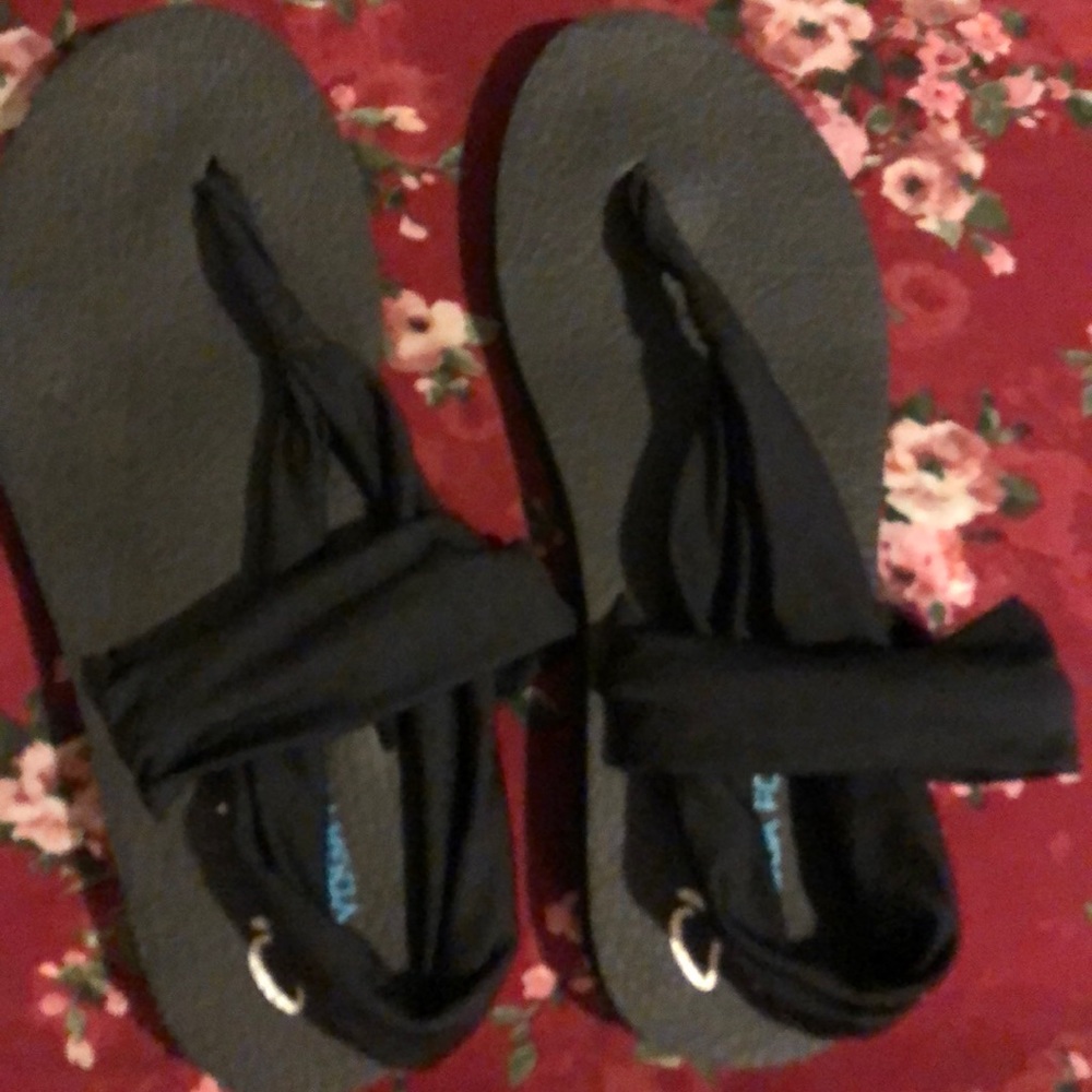 Skechers Yoga foam sandal size 11 NWOT